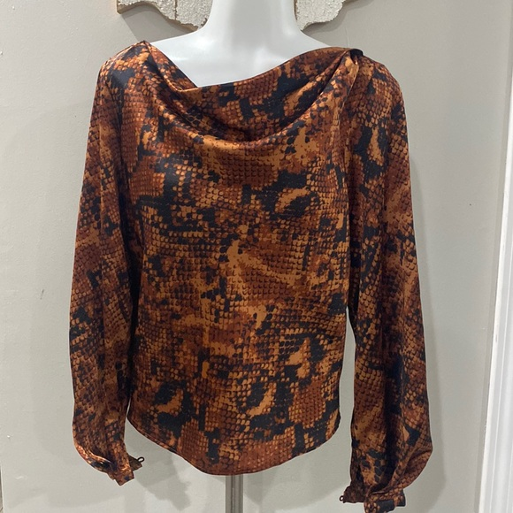 Ann Taylor Tops - NWT! Ann Taylor Snake Print‎ Long Sleeve Blouse